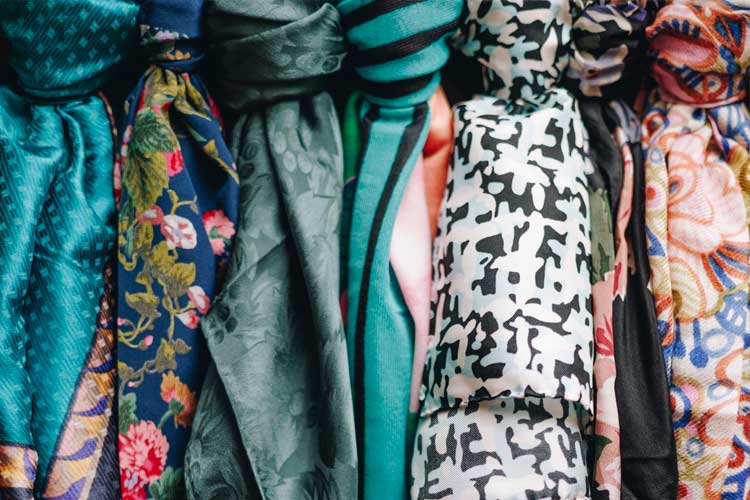 housing-works-thrift-scarves